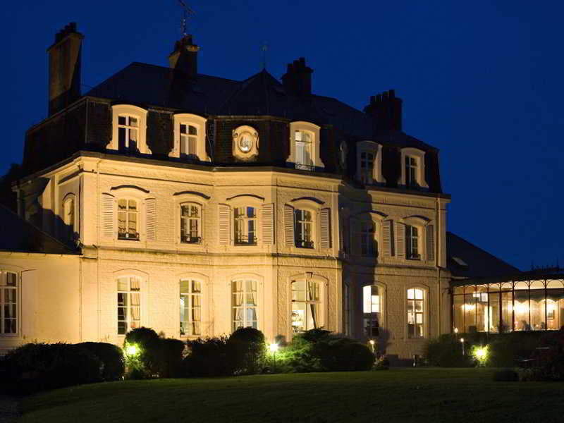 Najeti Hôtel Château Cléry Hesdin-lʼAbbé Exterior foto