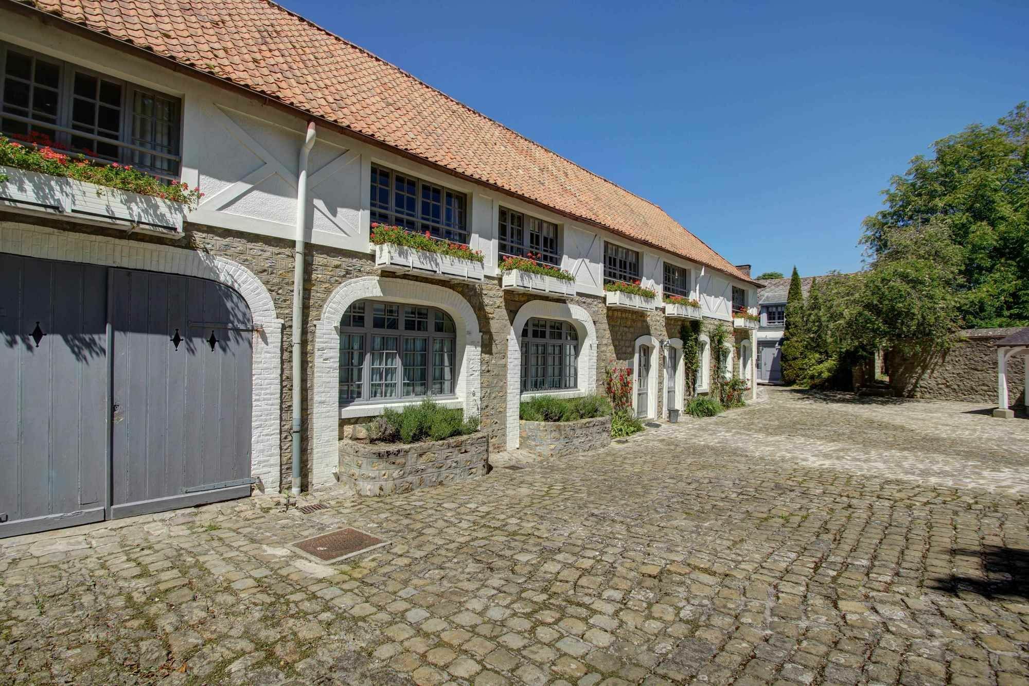 Najeti Hôtel Château Cléry Hesdin-lʼAbbé Exterior foto